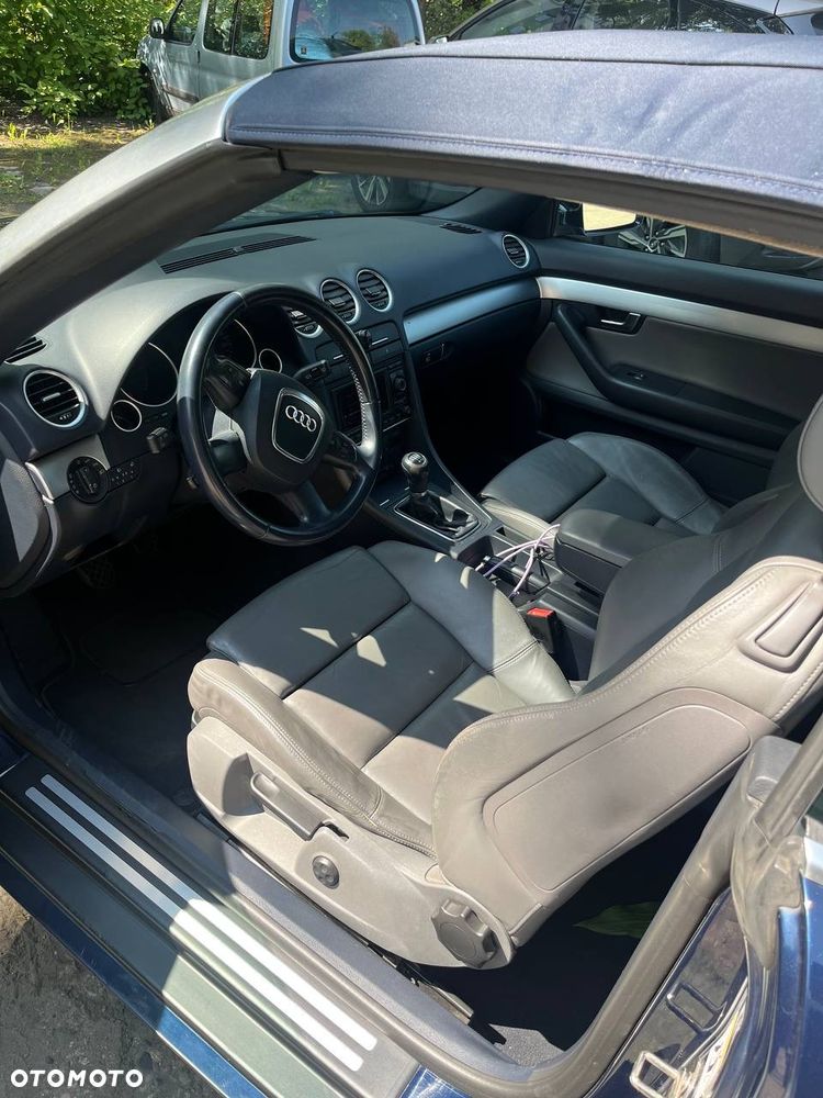 Audi A4 Cabrio 2.0 TDI DPF - 4