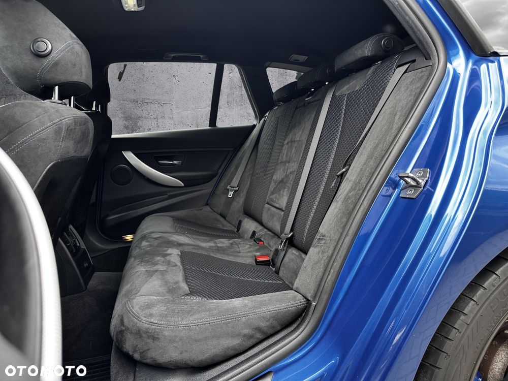 BMW Seria 3 325d M Sport - 15
