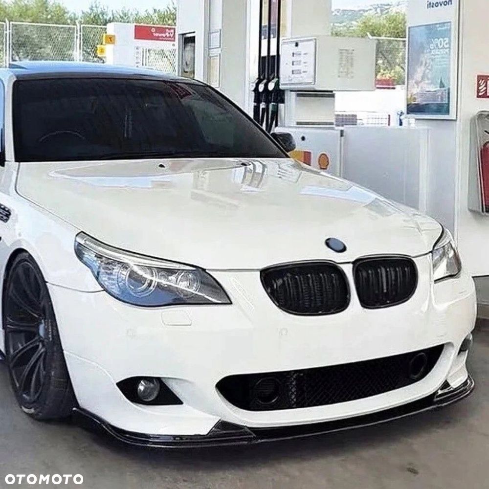 DOKŁADKA PRZEDNIEGO ZDERZAKA BMW E60 E61 M-PAKIET czarny połysk 05-10r - 2