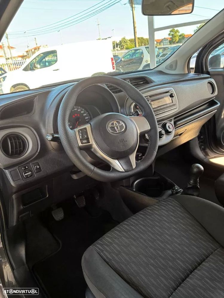 Toyota Yaris 1.0 VVT-i Comfort+AC - 10