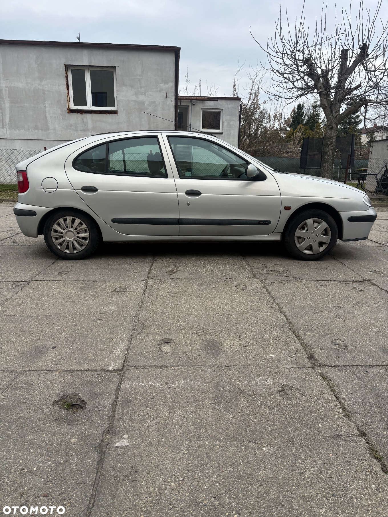 Renault Megane 1.4 RN 16V - 5
