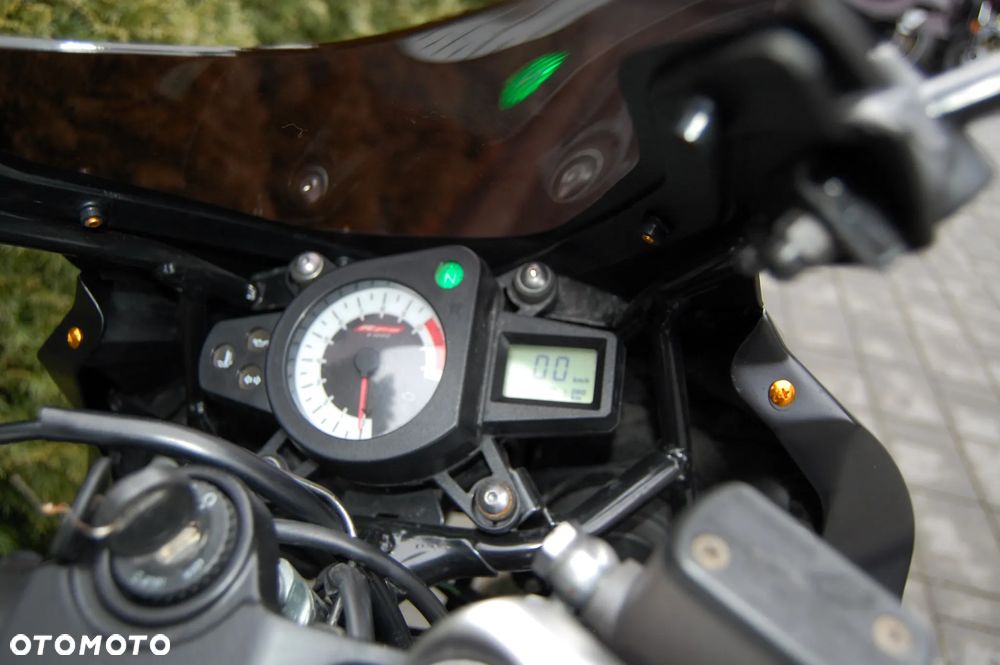 Yamaha TZR - 13