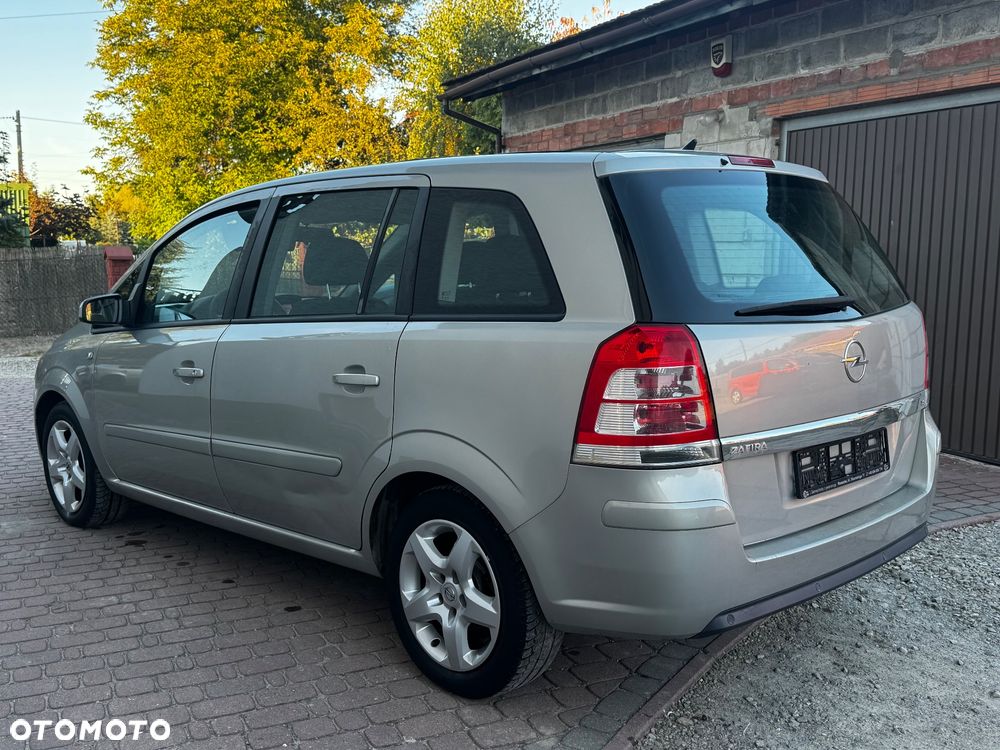 Opel Zafira - 4