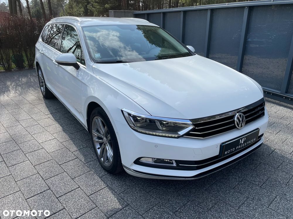 Volkswagen Passat 2.0 TDI (BlueMotion Technology) Highline - 22