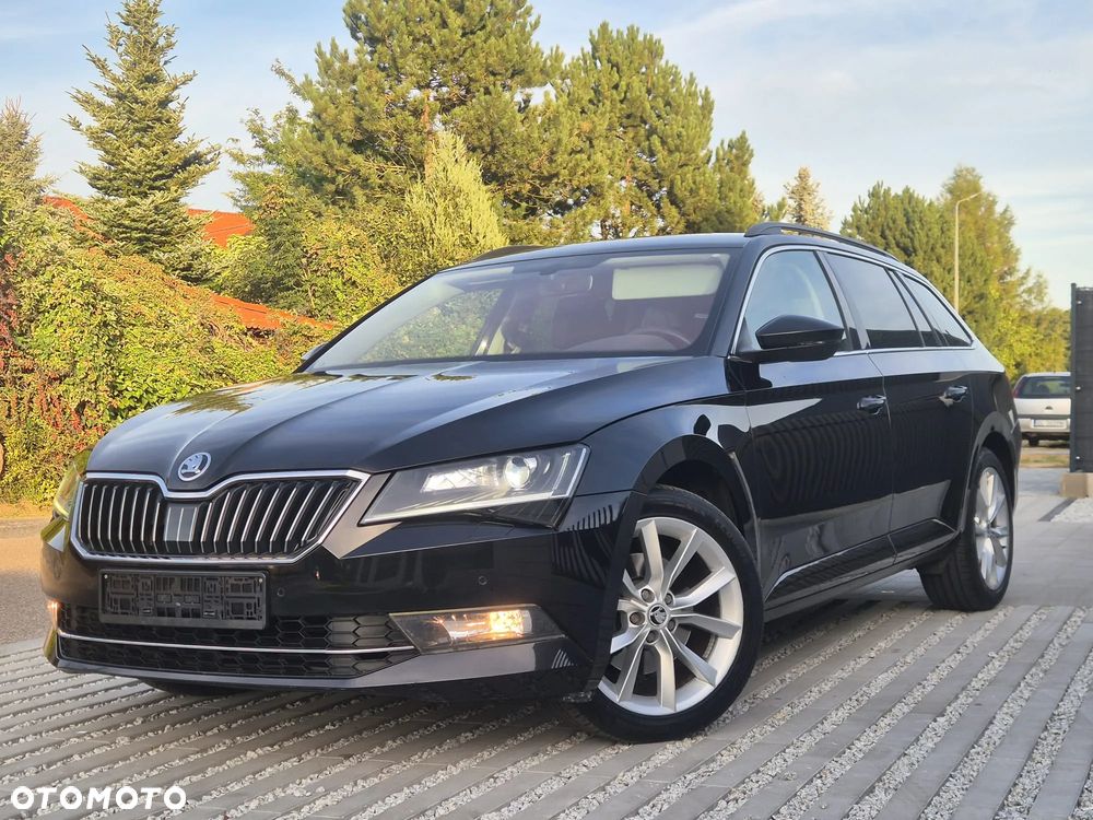 Skoda Superb 2.0 TDI Premium Edition - 4