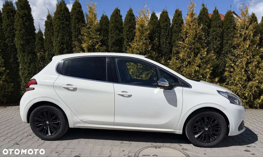 Peugeot 208 PureTech 110 Stop & Start Tech Edition - 4