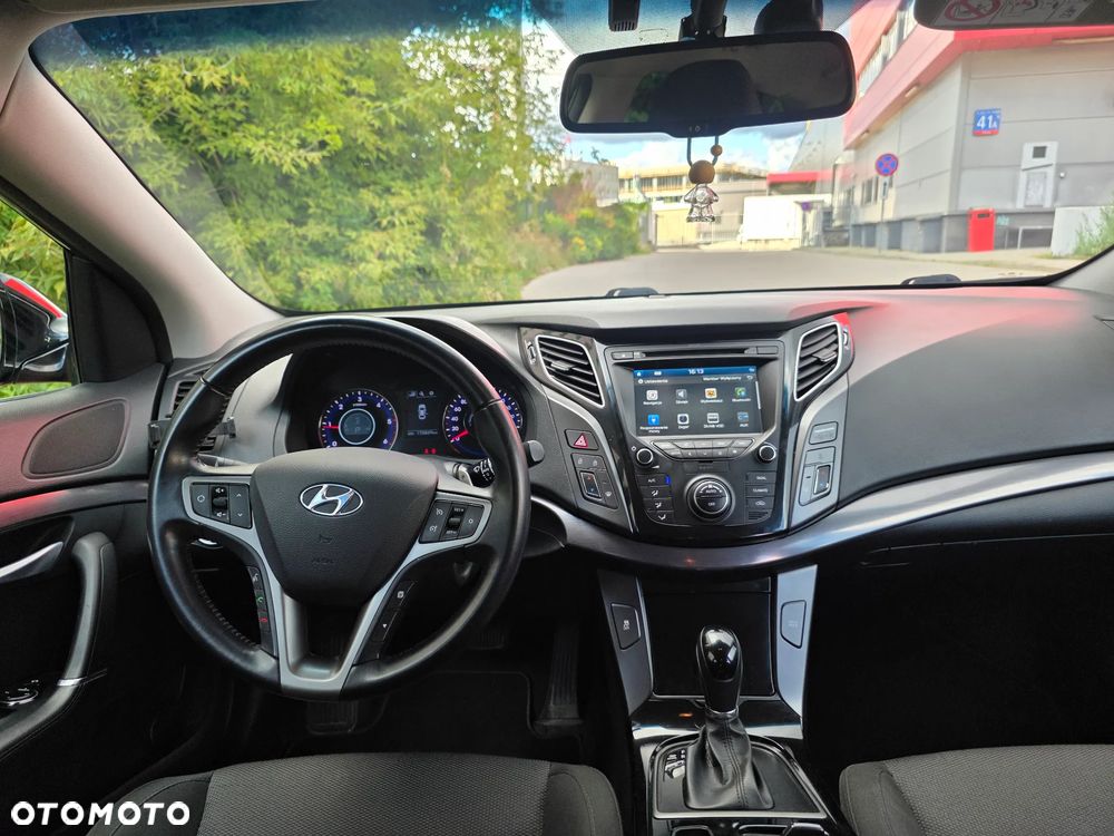 Hyundai i40 Kombi 1.7 CRDi DCT Style - 12