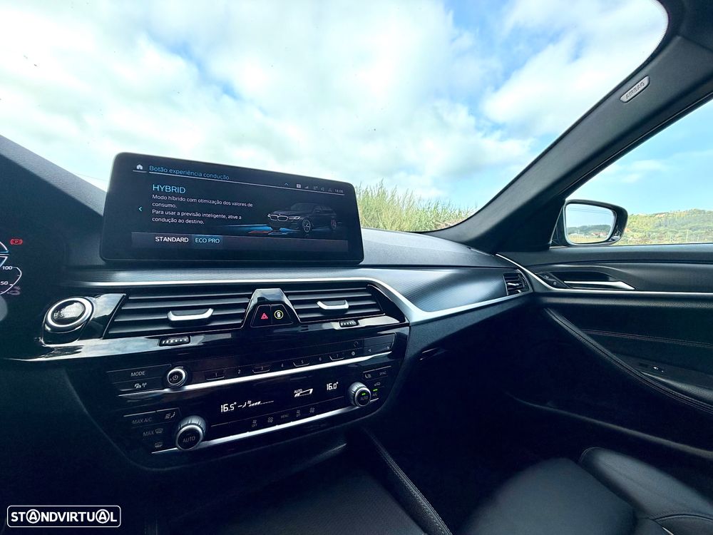 BMW 530 e Pack Desportivo M - 59