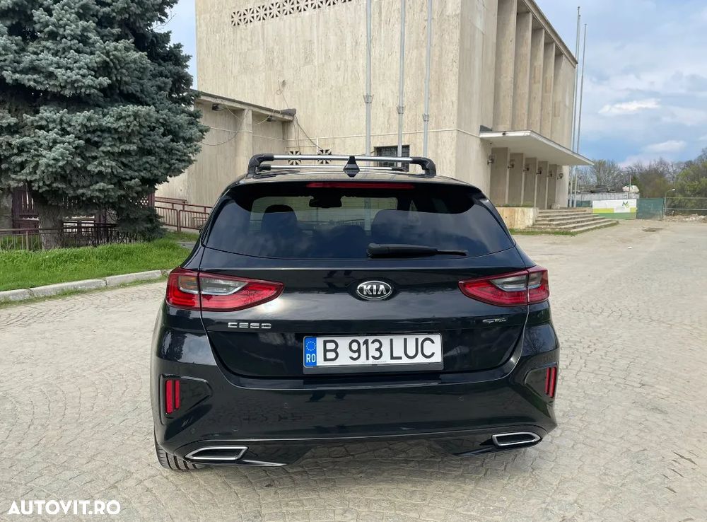 Kia Ceed 1.6 CRDi (48V Mild-Hybrid) DCT7 GT Line - 9