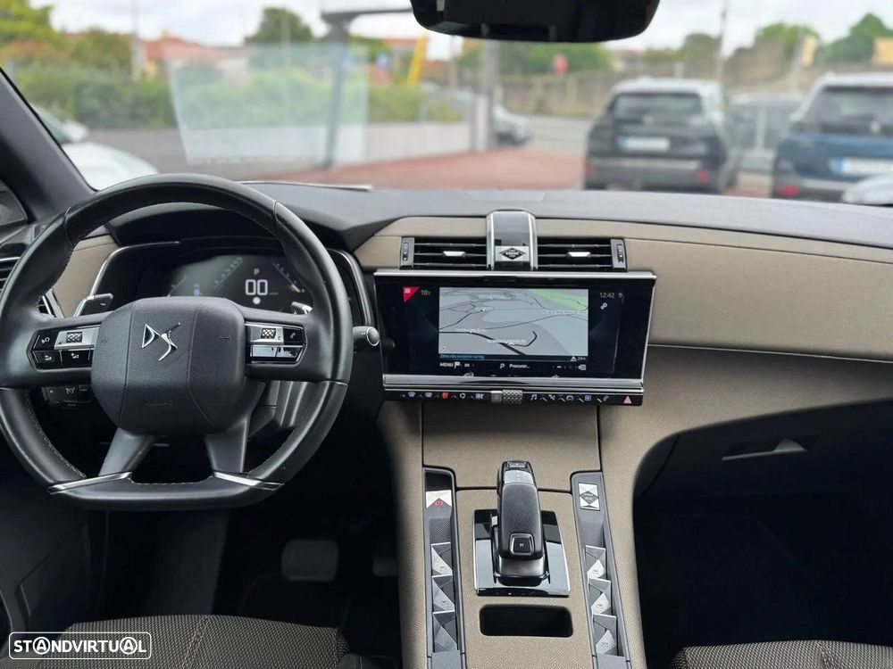DS DS7 Crossback - 13