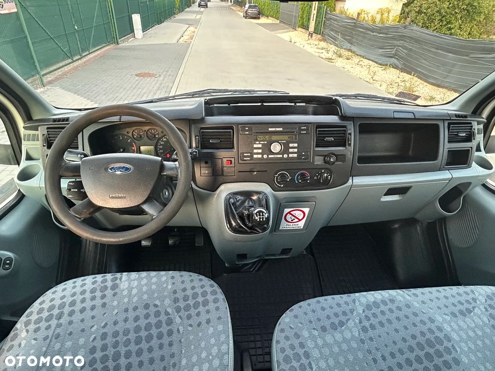 Ford Transit - 13
