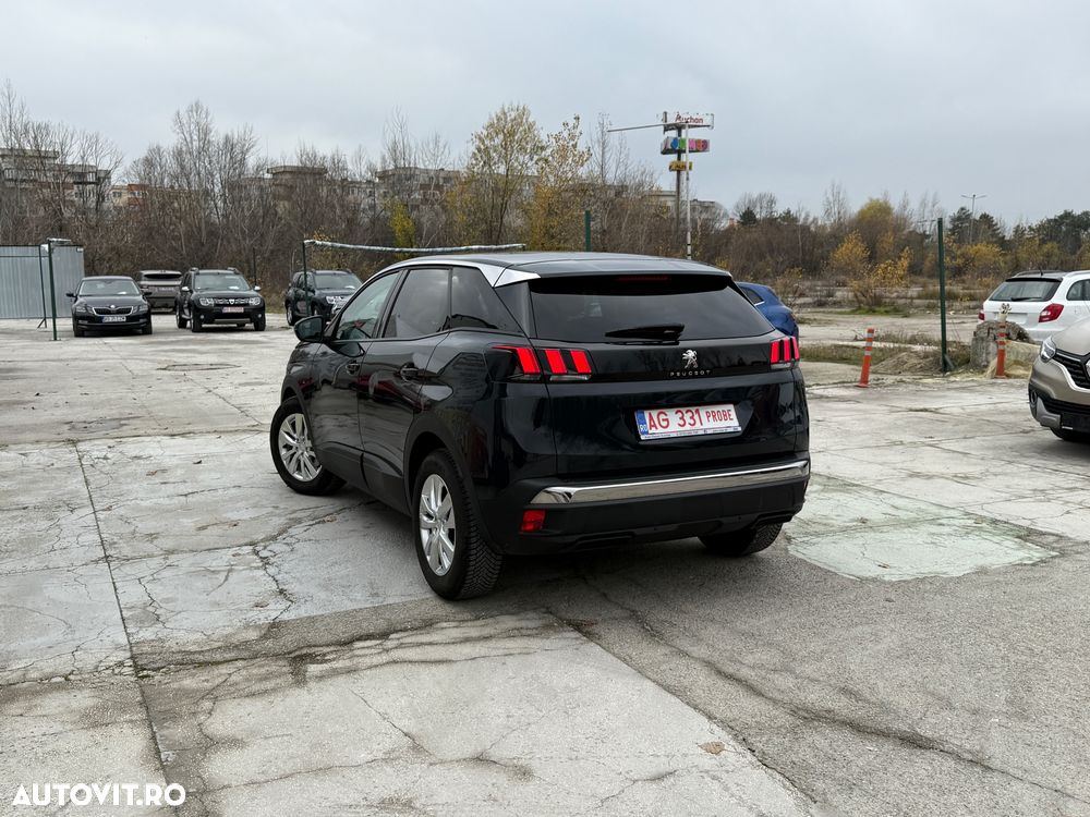 Peugeot 3008 1.2 PureTech Turbo S&S Allure - 4