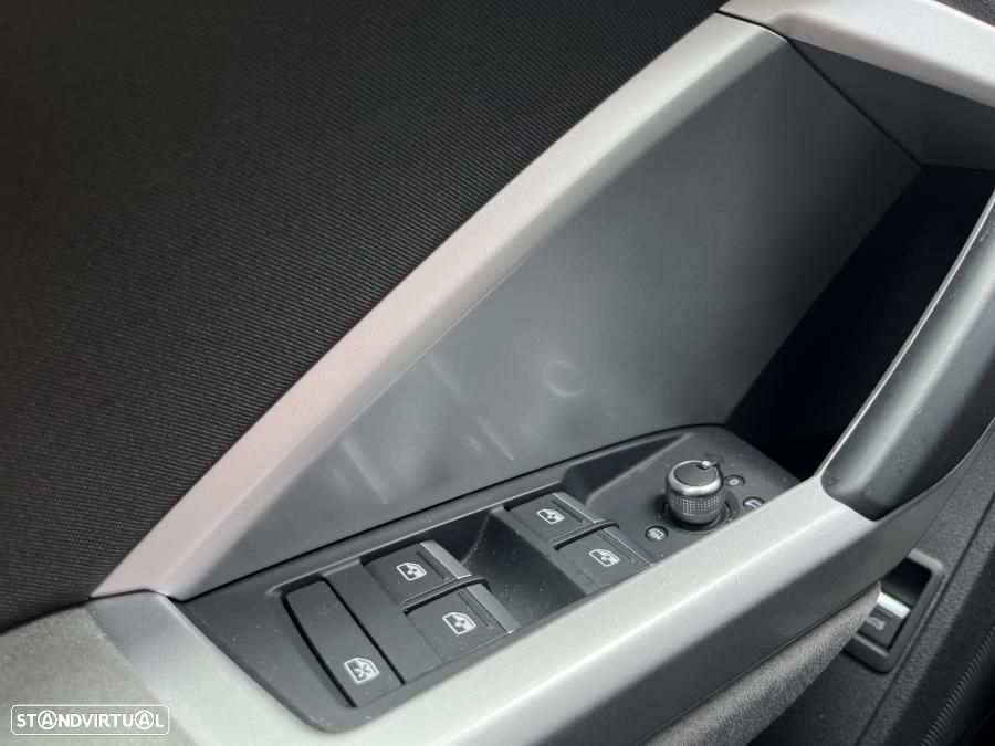 Audi Q3 Sportback 45 TFSIe S tronic - 17