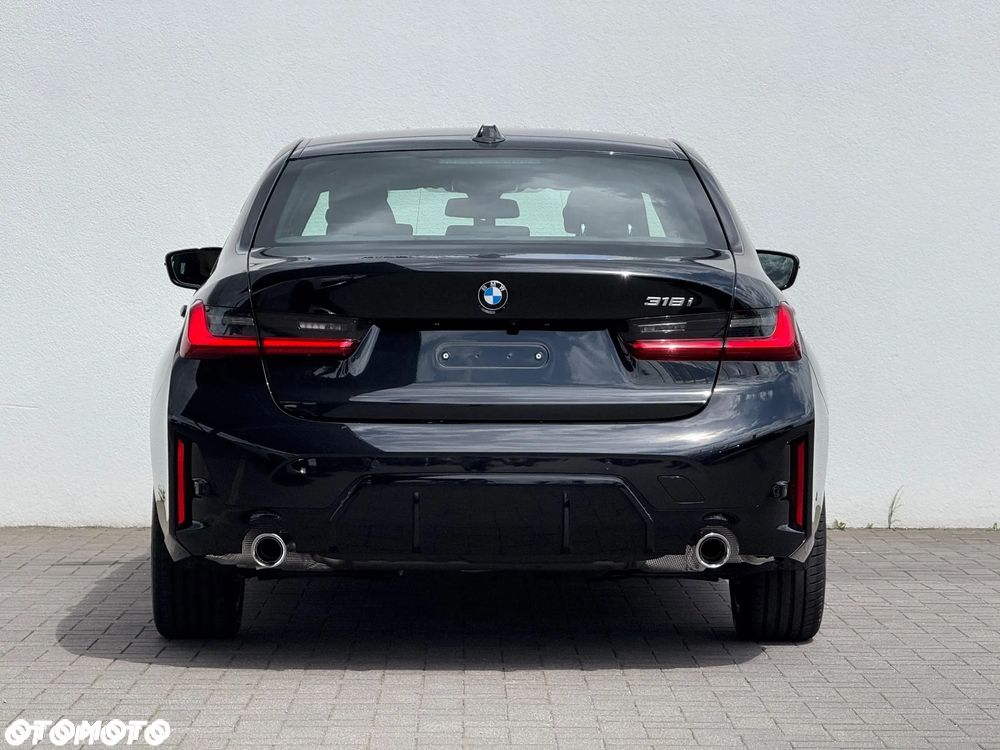 BMW Seria 3 318i M Sport - 8