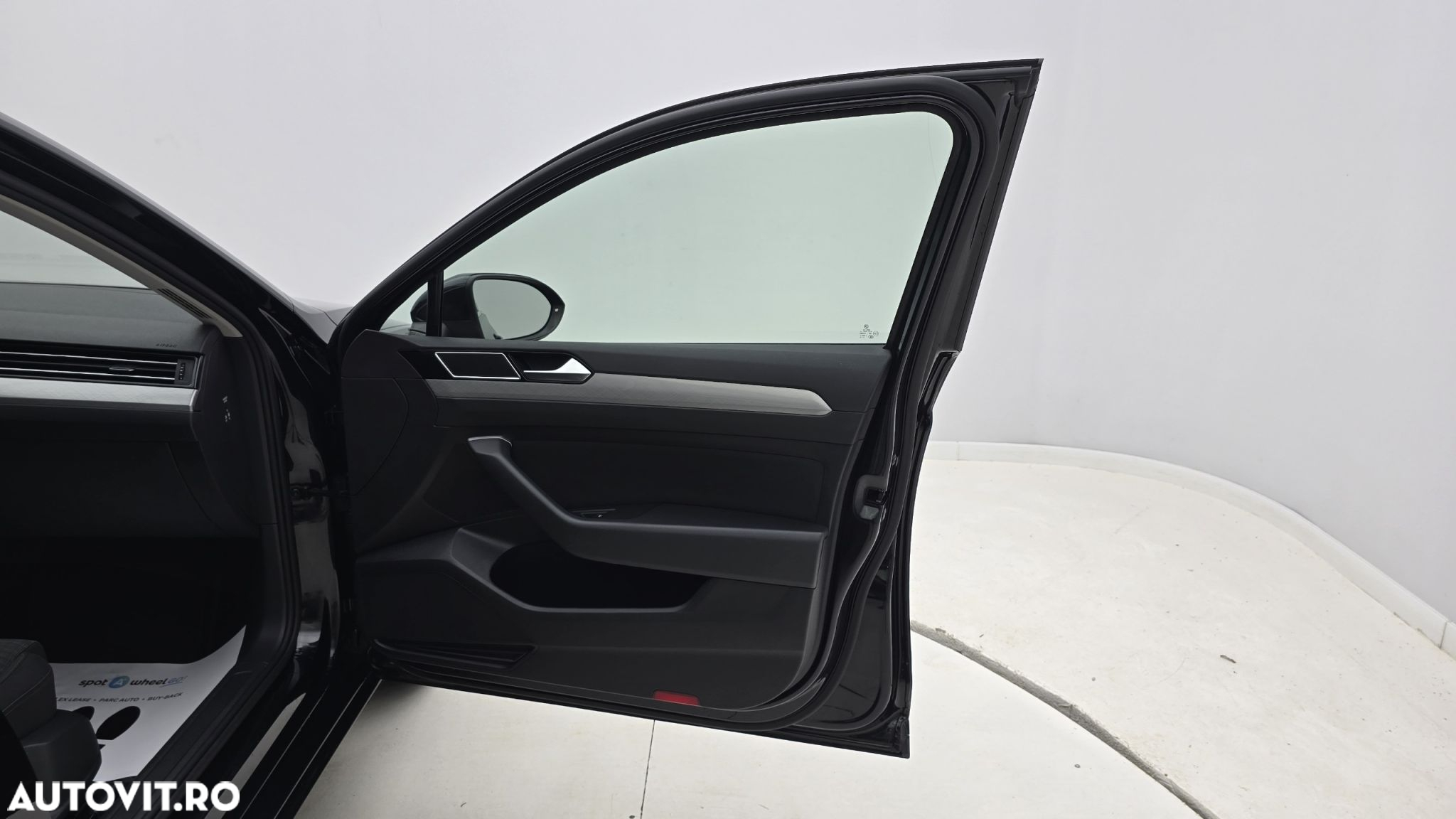 Volkswagen Passat 2.0 TDI DSG Comfortline - 18