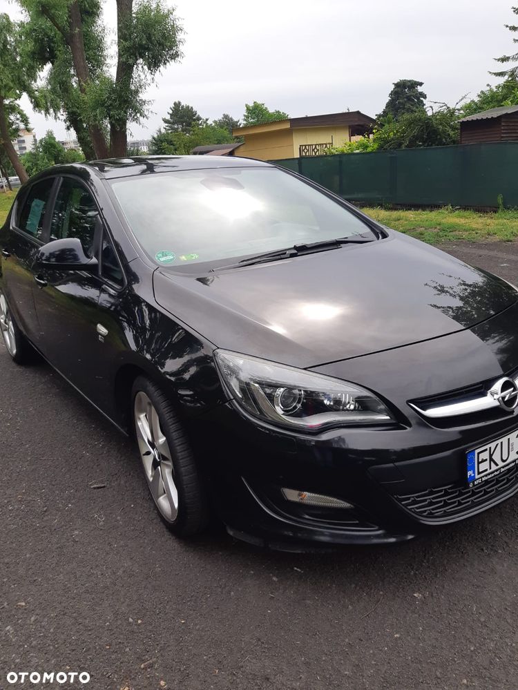 Opel Astra 1.4 Turbo 150 Jahre - 3