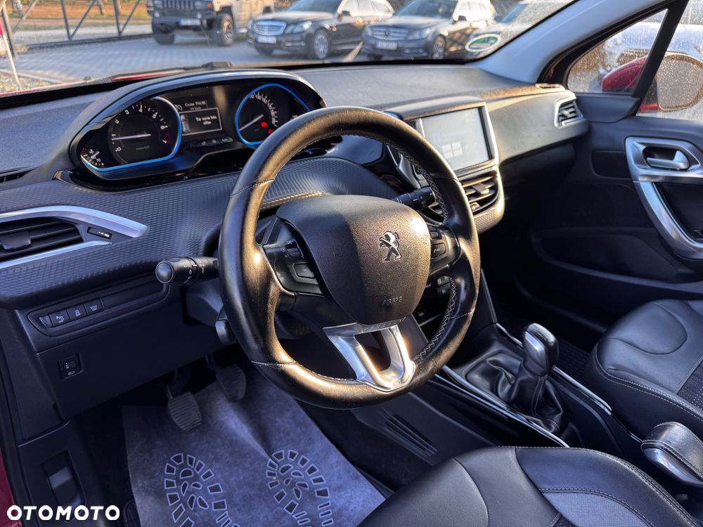 Peugeot 2008 PureTech 110 Stop&Start Allure - 16