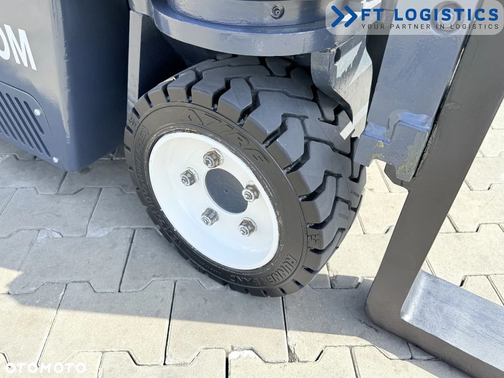 Combilift WÓZEK CZTEROKIERUNKOWY - WIELOKIERUNKOWY | COMBILIFT CB3000 | GAS | DUPLEX 4000MM | POZYCJONER WIDEŁ | PRZESUW WIDEŁ | NOWE OPONY | PO SERWISIE | STAN IDEALNY | Szeroka oferta wózków czterokierunkowych i bocznych, dopasowanych do różnorodnych potrzeb i zastosowań - 7