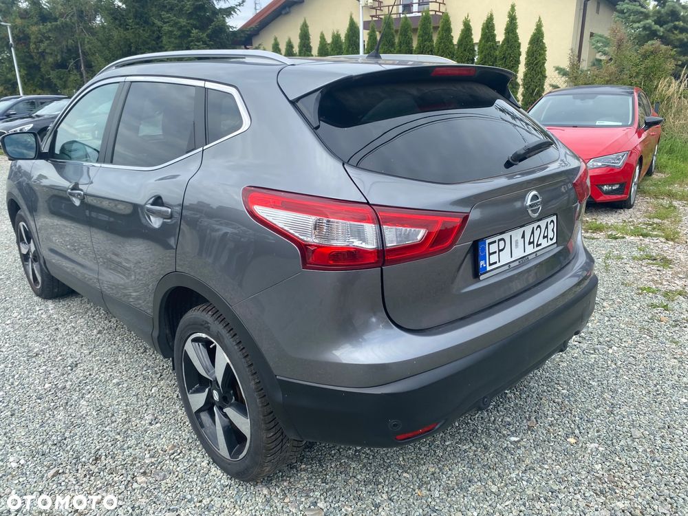 Nissan Qashqai 1.6 DIG-T N-Connecta - 4
