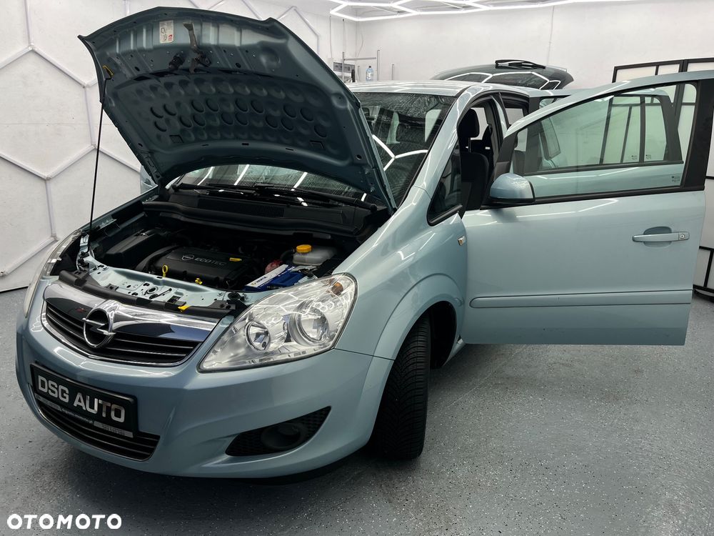 Opel Zafira - 20