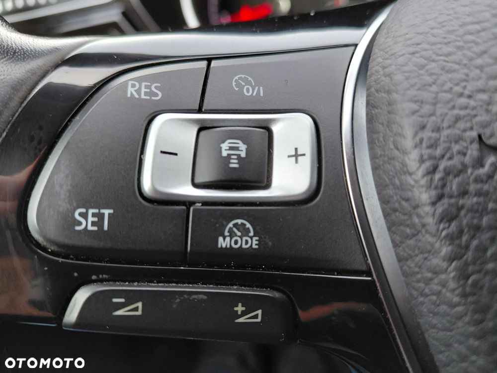 Volkswagen Touran 1.8 TSI (BlueMotion Technology) DSG Highline - 15