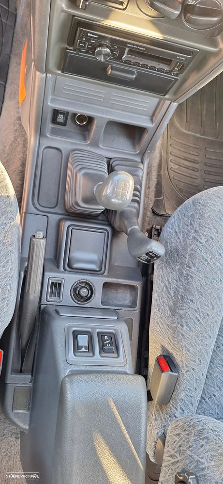 Mitsubishi Pajero 2.8 TD GLS - 15