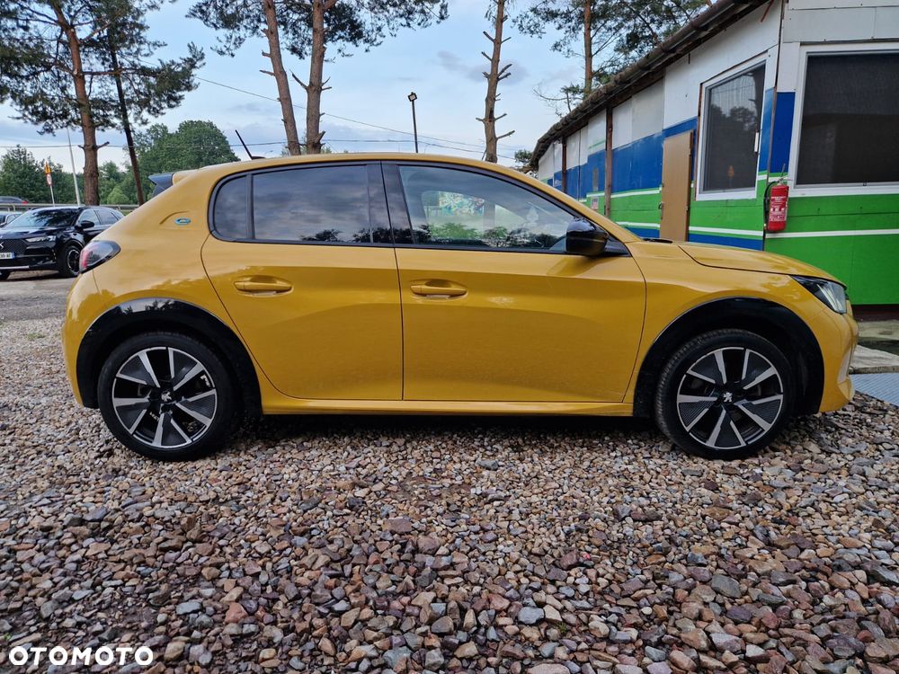 Peugeot 208 - 2