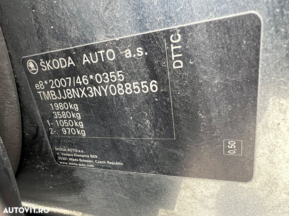 Skoda Octavia 2.0 TDI DSG Clever - 24