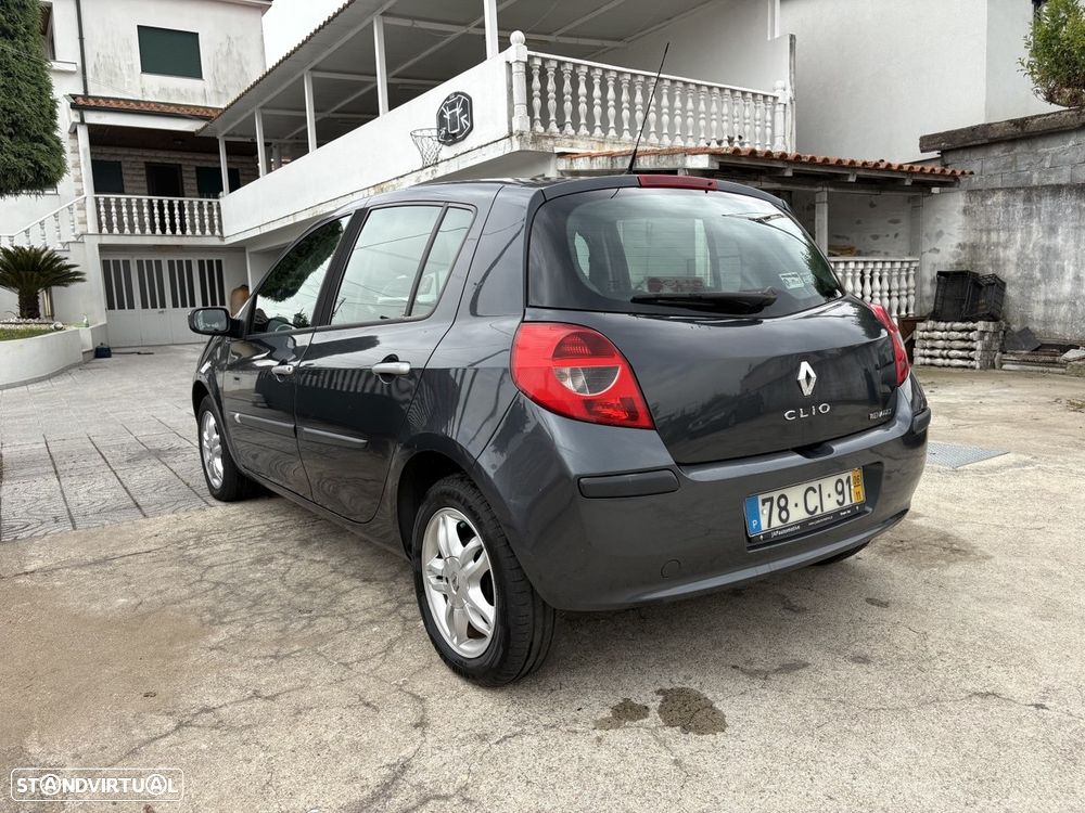 Renault Clio 1.2 16V Dynamique - 3