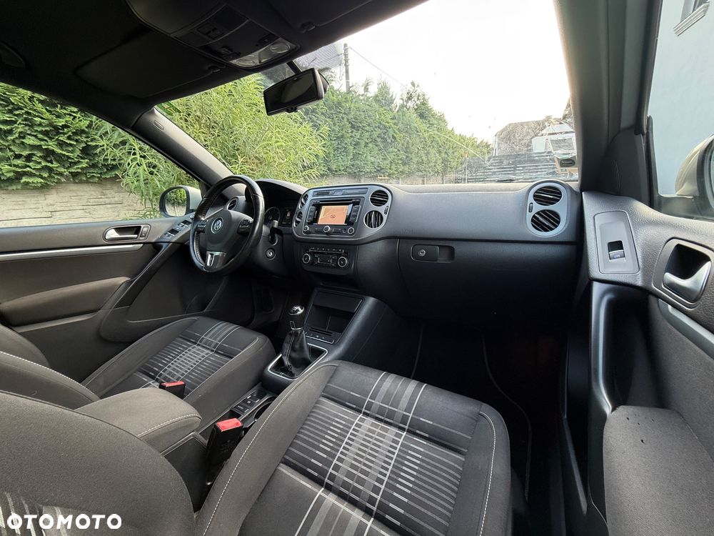 Volkswagen Tiguan - 14