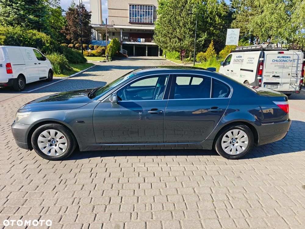 BMW Seria 5 520i - 1