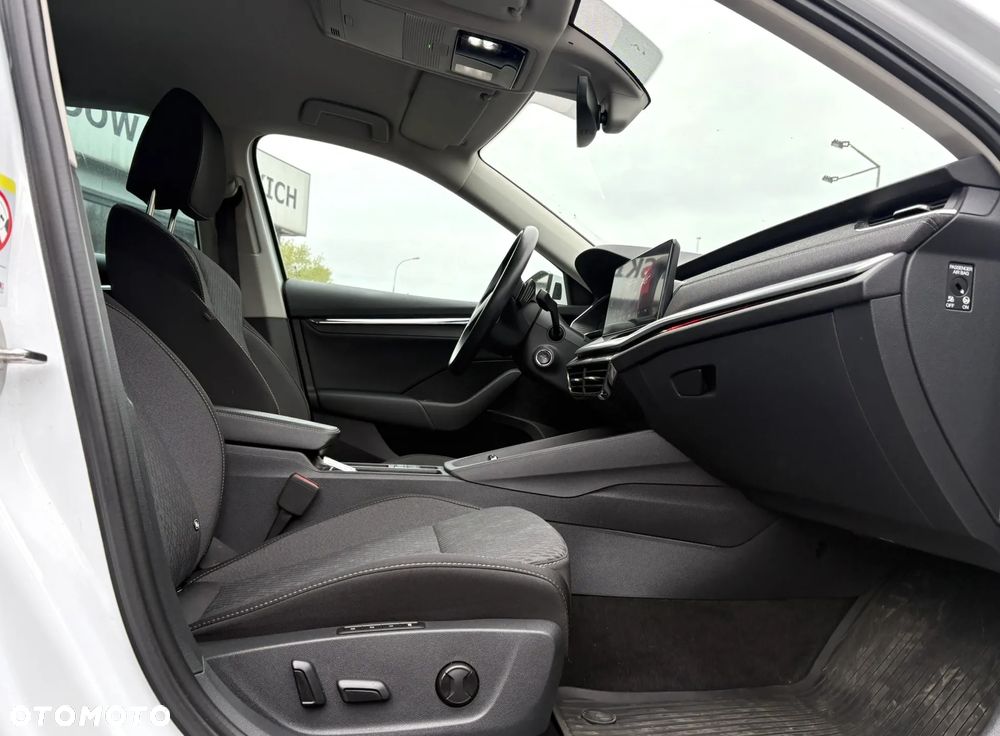 Skoda Octavia 2.0 TDI Style DSG - 29