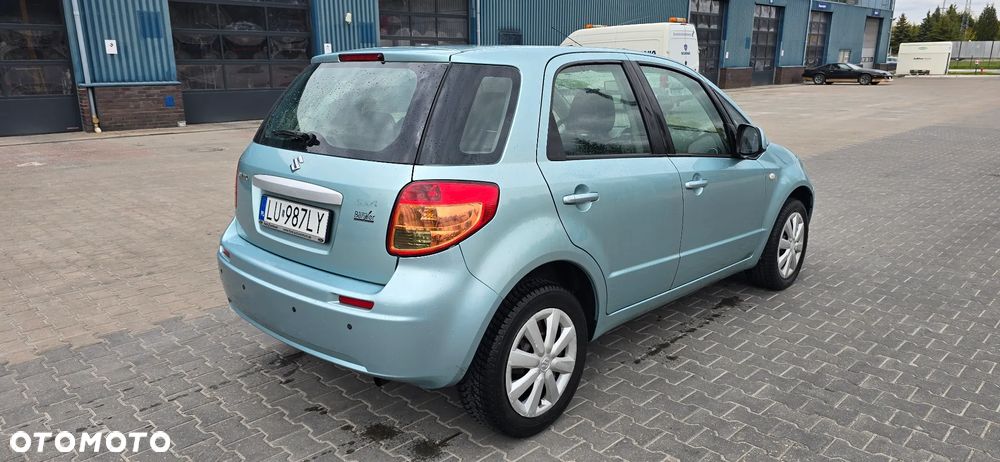 Suzuki SX4 1.6 VVT 4x2 Comfort Dance - 4