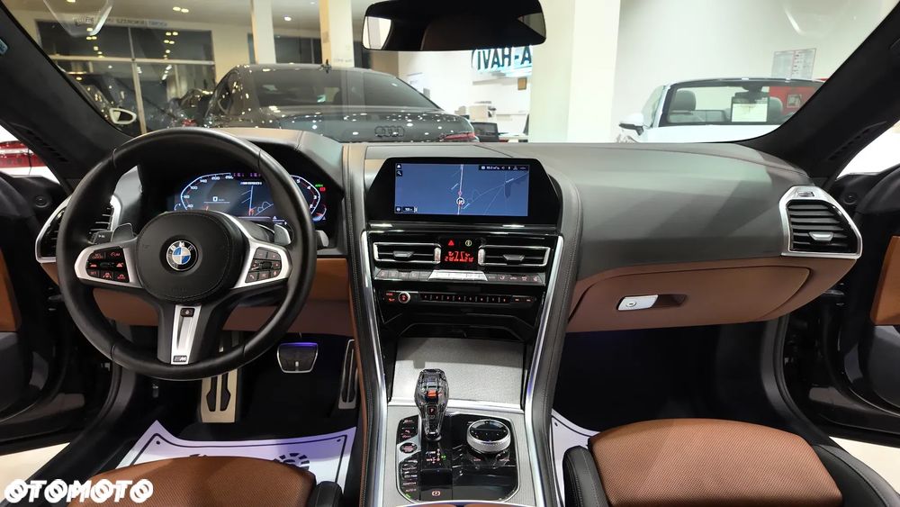 BMW Seria 8 M850i xDrive - 32