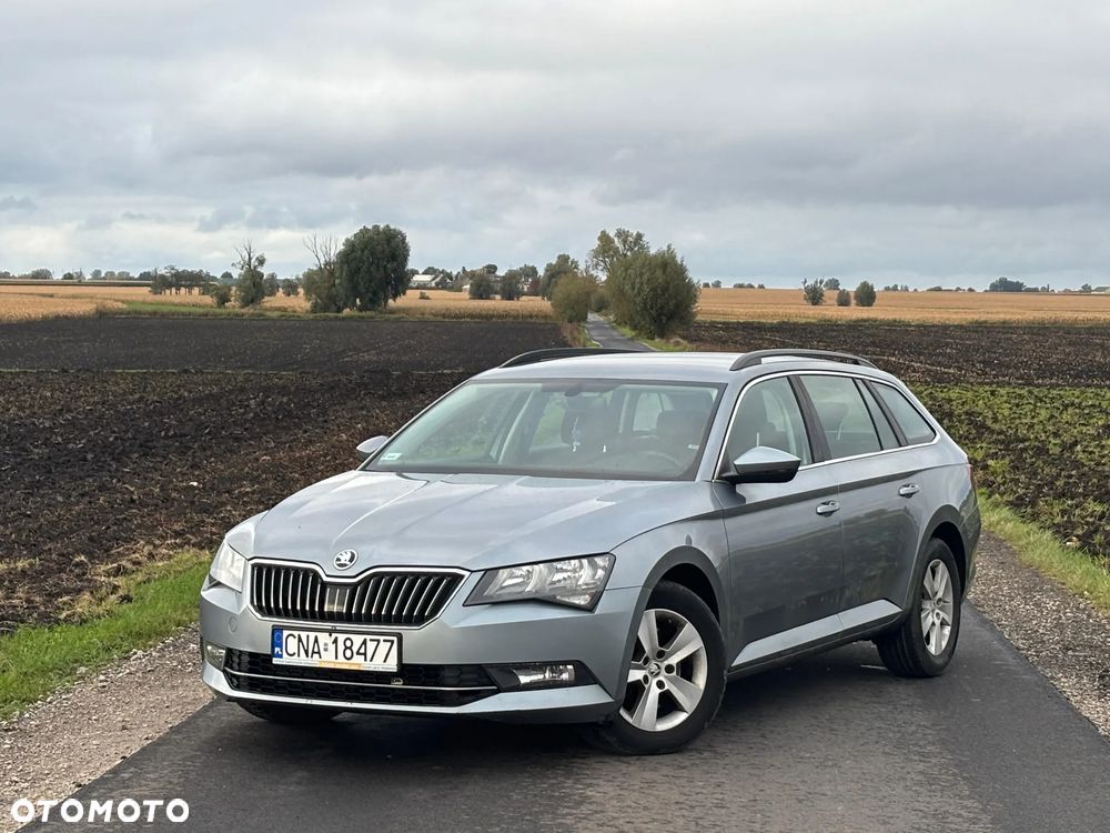 Skoda Superb 1.6 TDI Ambition DSG - 2