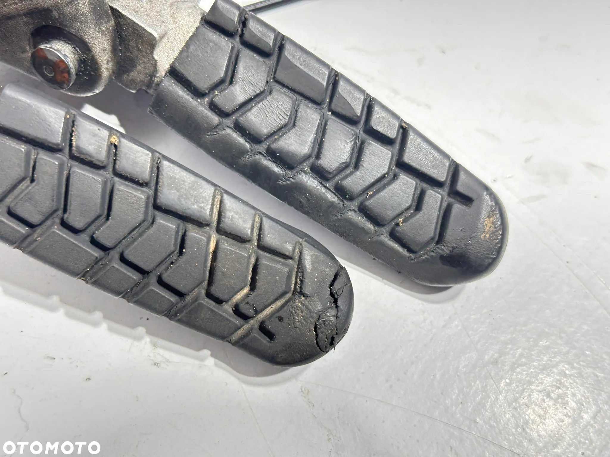 Podnóżek podnóżki KPL    KTM Duke 690   12-15R - 6