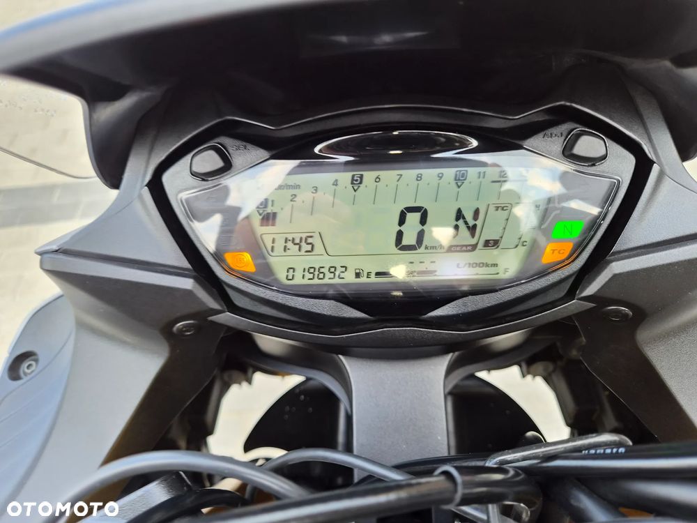 Suzuki GSX - 10