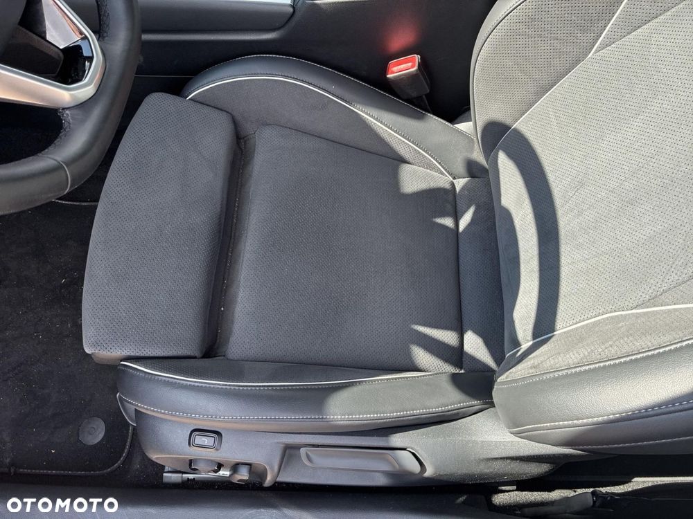 Volkswagen Passat - 13