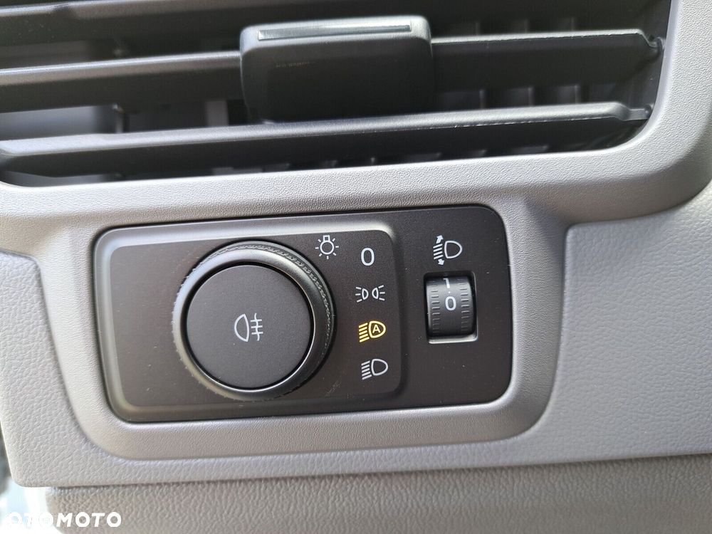 Volkswagen Transporter Transporter Furgon L2 2,0 TDI 150 KM automat - 21