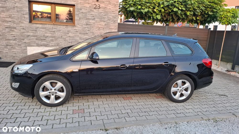 Opel Astra 1.6 Turbo Edition Sport - 3
