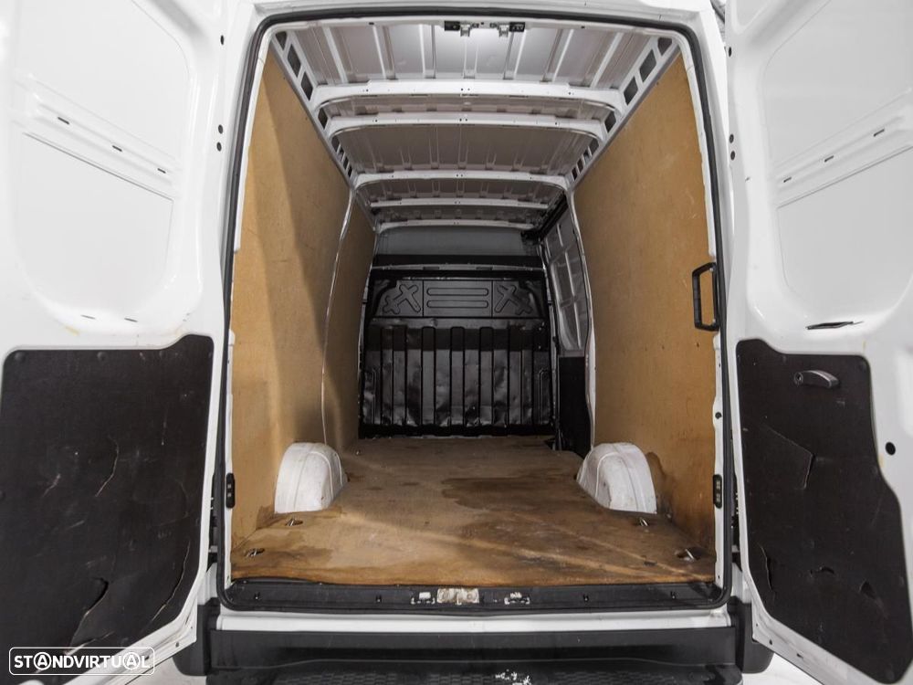 Iveco Daily 2.3 12m3 c/IVA - 7