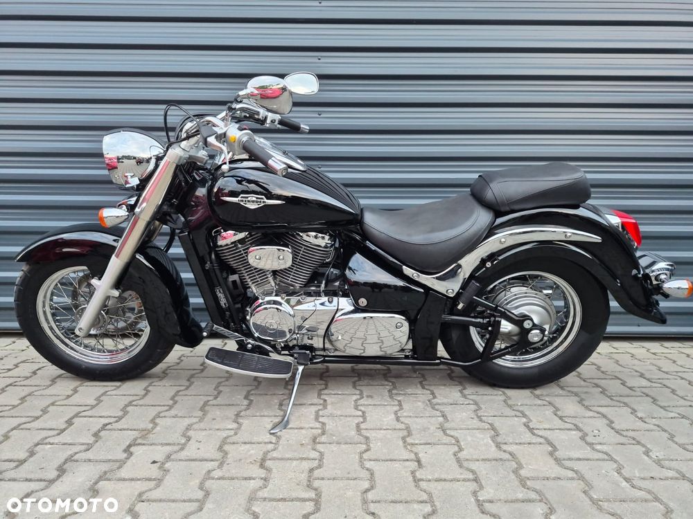 Suzuki Intruder - 3