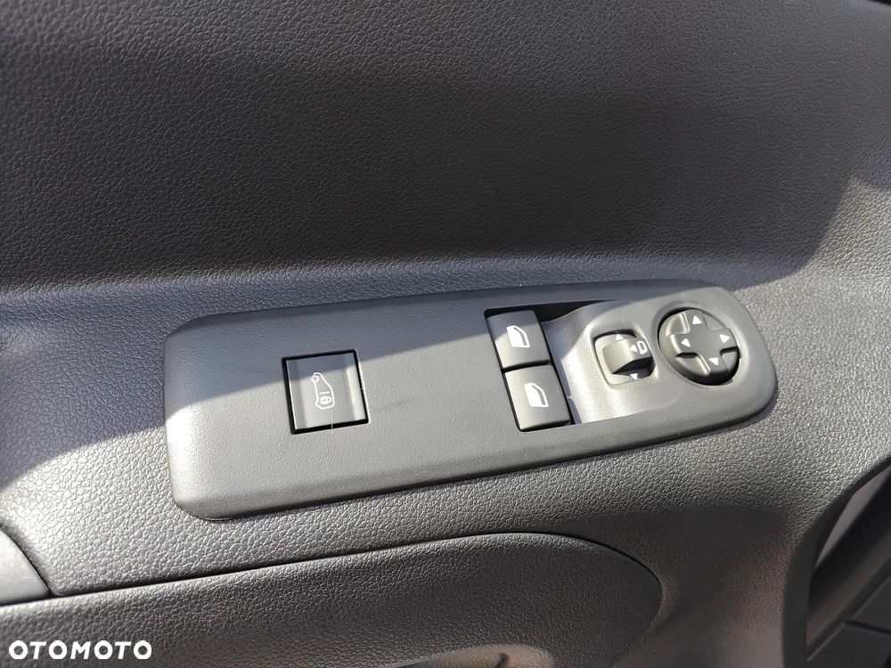 Fiat DOBLO - 11