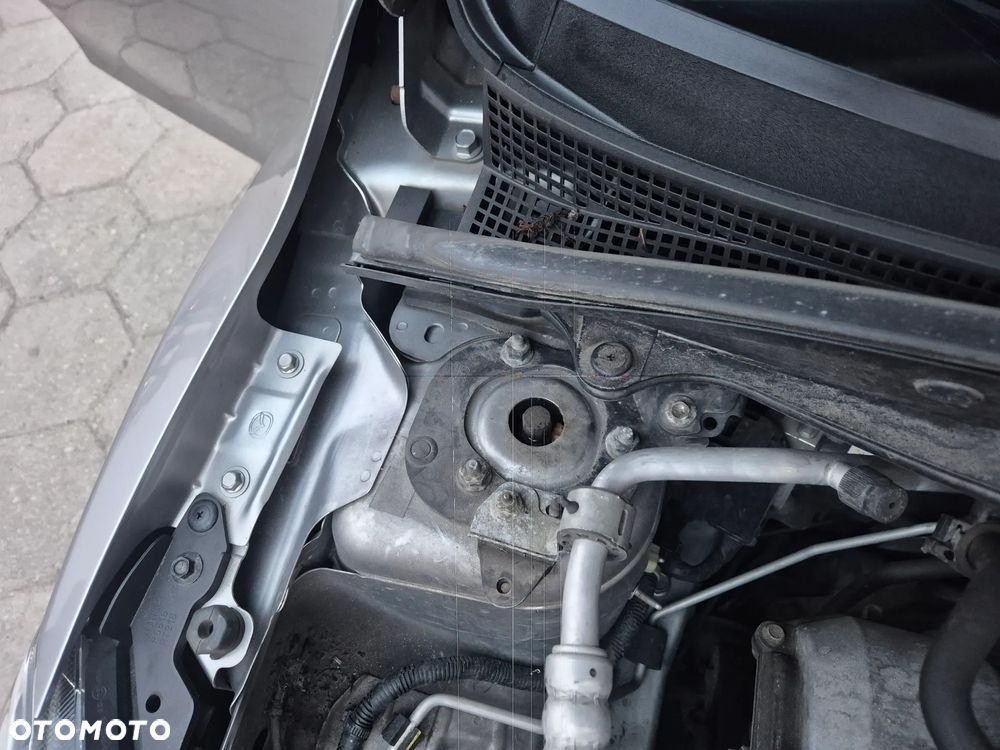 Mazda 2 1.3 MZR Active - 32