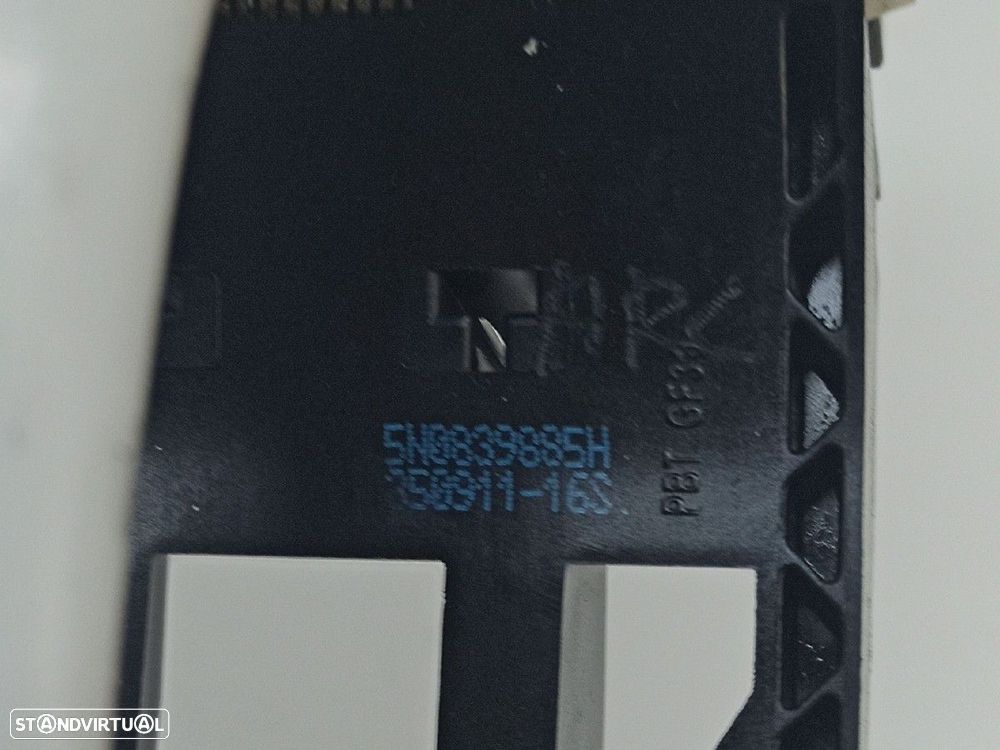 PUXADOR EXTERIOR FRENTE DIREITO VOLKSWAGEN GOLF VI (5K1) EDITION - 4