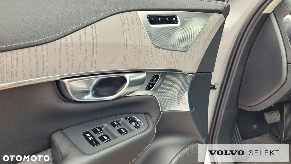 Volvo XC 90 - 18