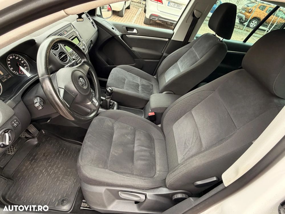 Volkswagen Tiguan 2.0 TDI DPF BlueMotion Technology Exclusive - 10