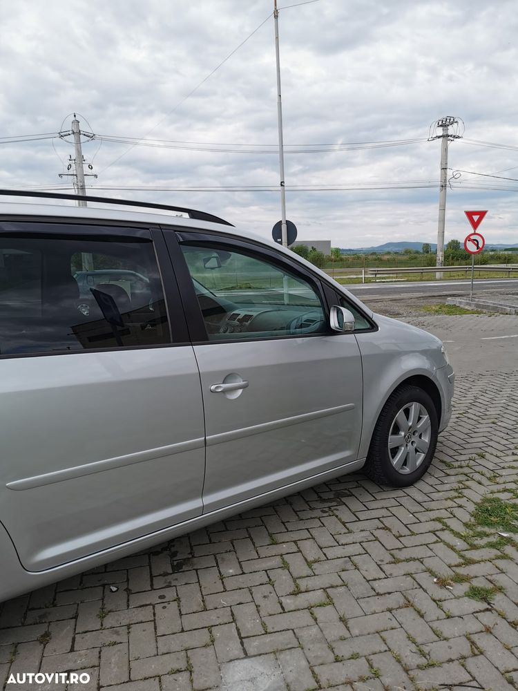Volkswagen Touran 1.6 United - 4
