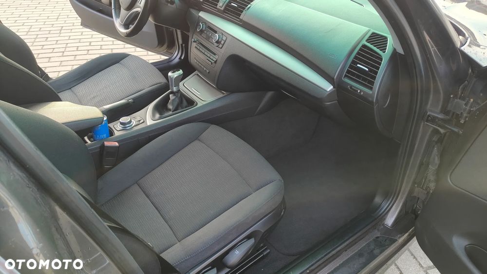 BMW Seria 1 116d - 8