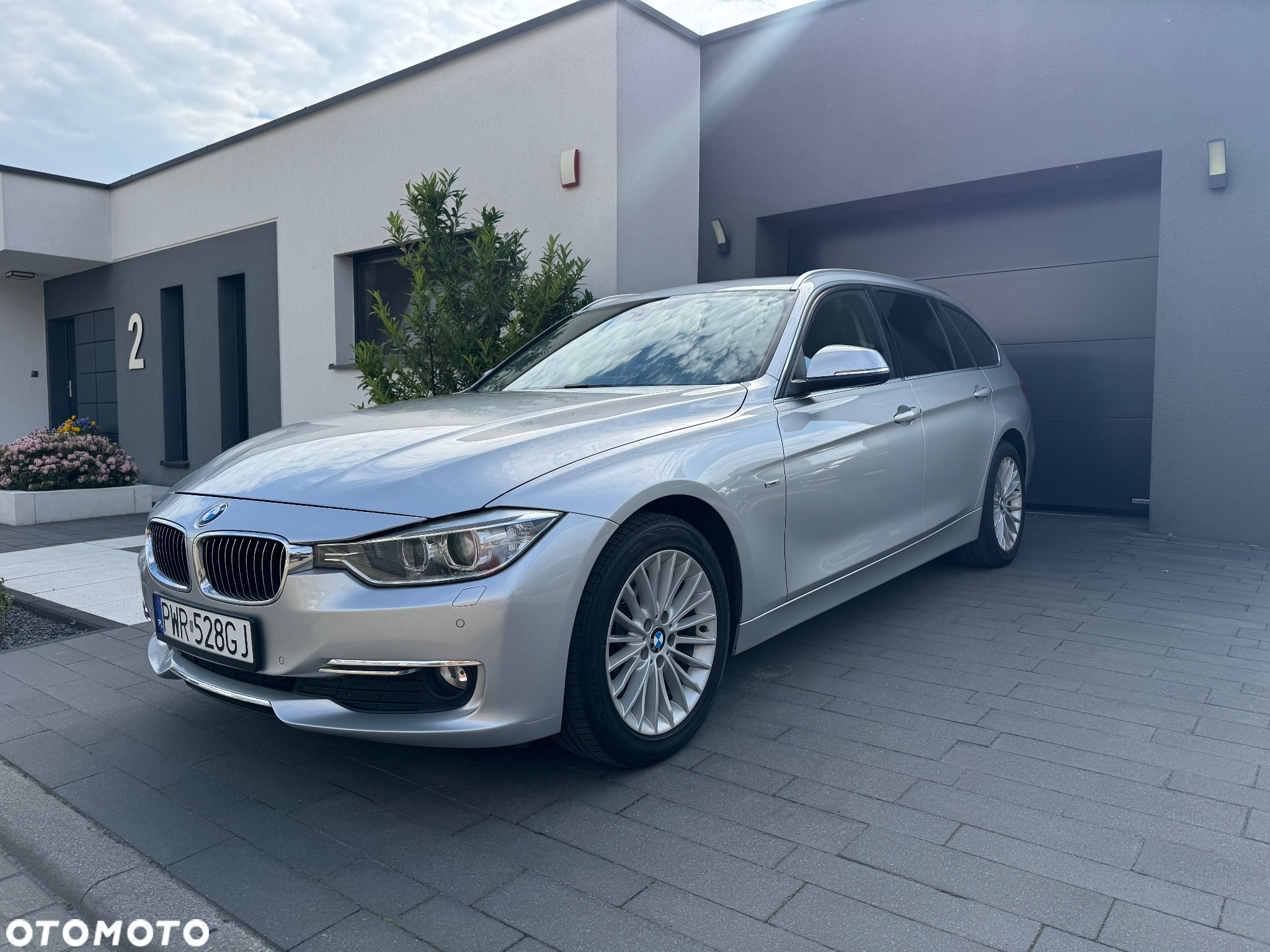 BMW Seria 3 320d xDrive - 2